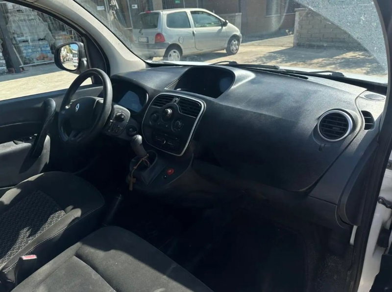Renault Kangoo usata a Latina (7)