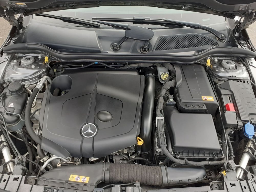Mercedes-Benz GLA SUV usata a Modena (15)