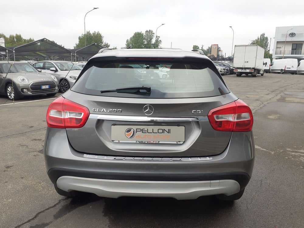 Mercedes-Benz GLA SUV usata a Modena (5)