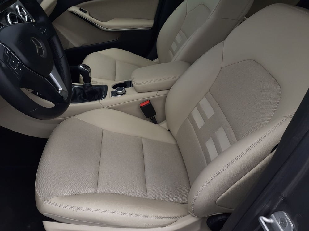 Mercedes-Benz GLA SUV usata a Modena (9)