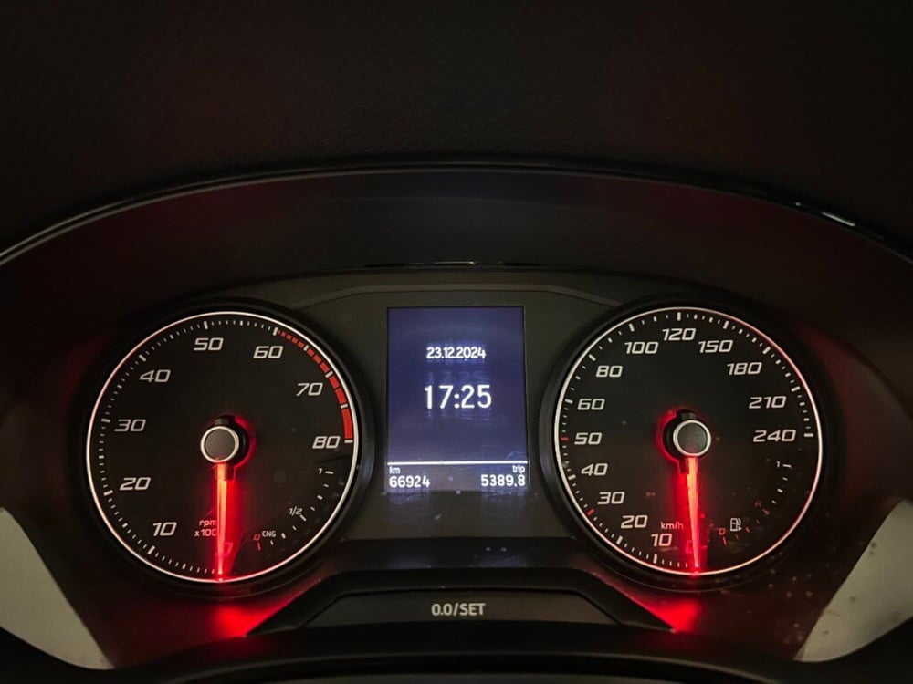 SEAT Arona usata a Verona (17)