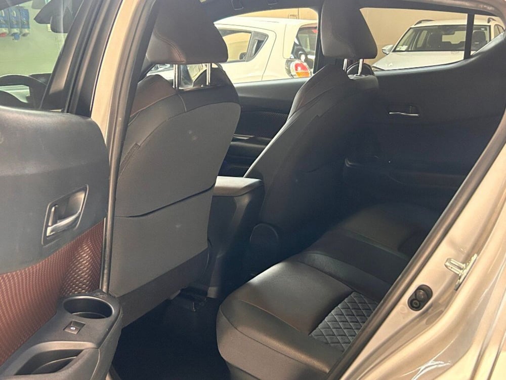 Toyota Toyota C-HR usata a Verona (10)