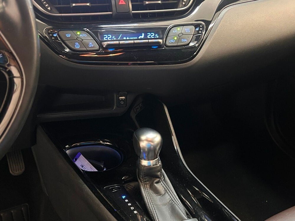 Toyota Toyota C-HR usata a Verona (13)
