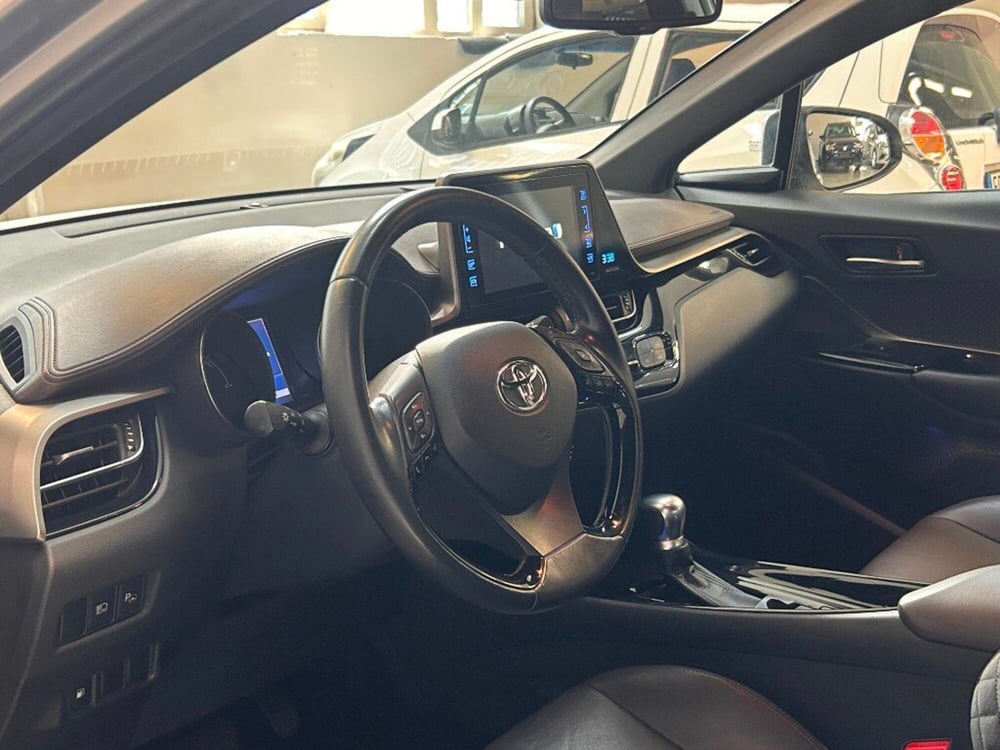 Toyota Toyota C-HR usata a Verona (8)