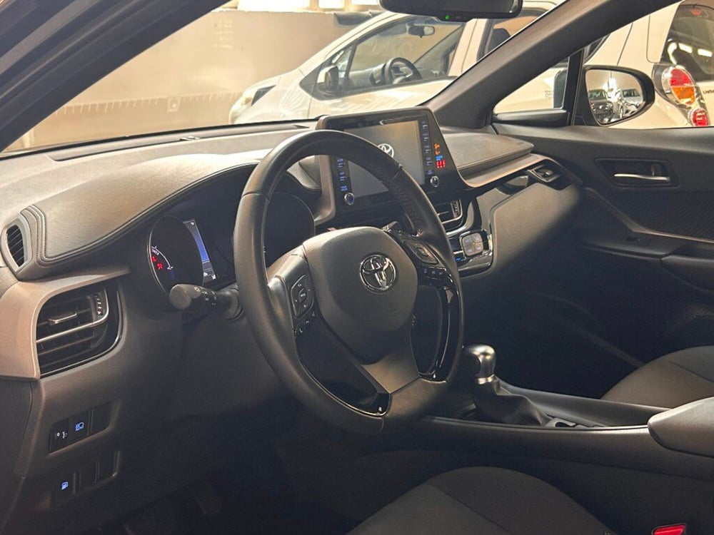 Toyota Toyota C-HR usata a Verona (7)