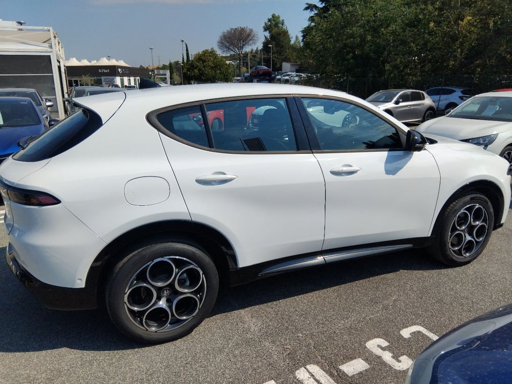 Alfa Romeo Tonale usata a Latina (6)