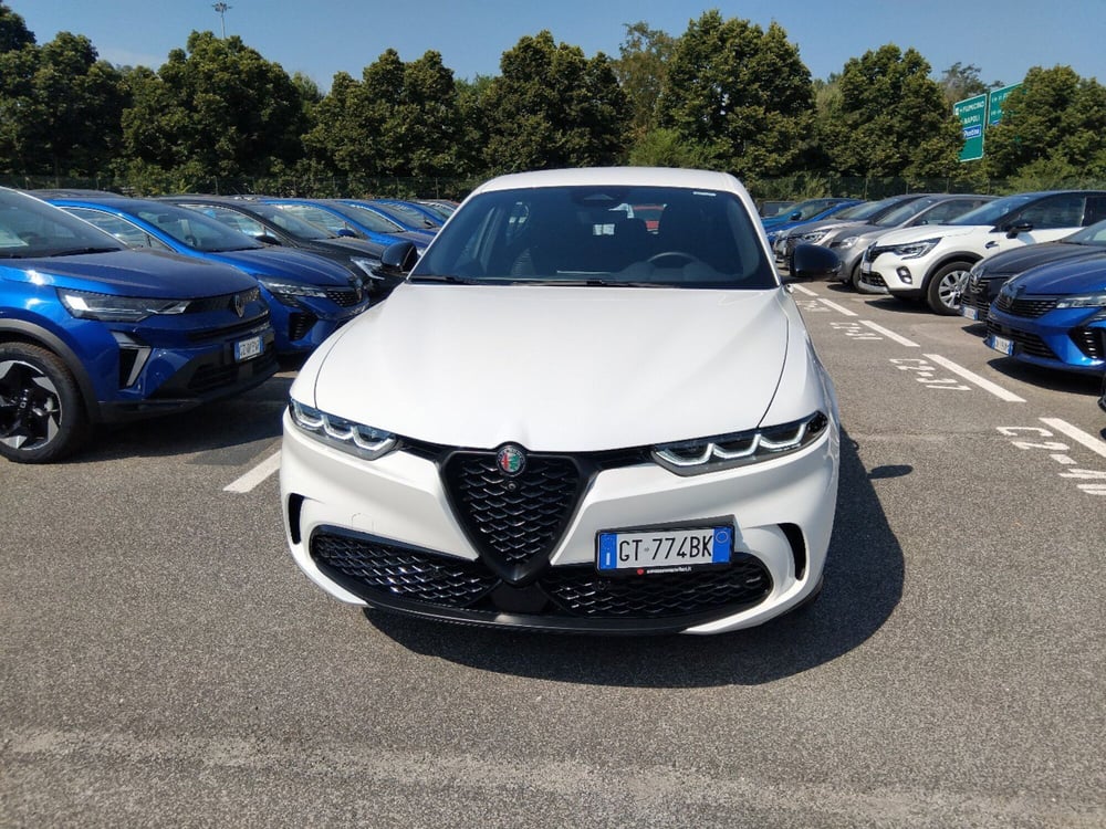 Alfa Romeo Tonale usata a Latina (7)