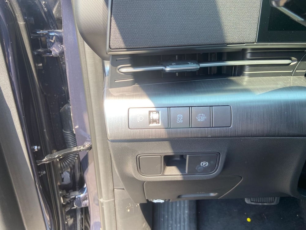 Hyundai Kona nuova a Roma (18)
