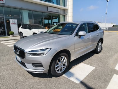 Volvo XC60 B4 (d) AWD Geartronic Momentum N1 del 2021 usata a Reggio Calabria