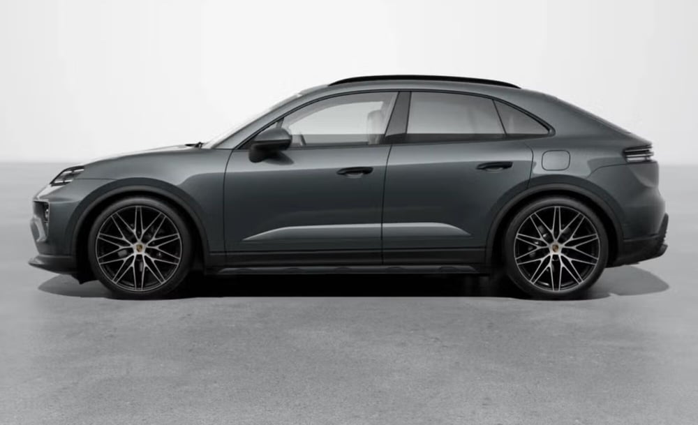 Porsche Macan nuova a Firenze (2)