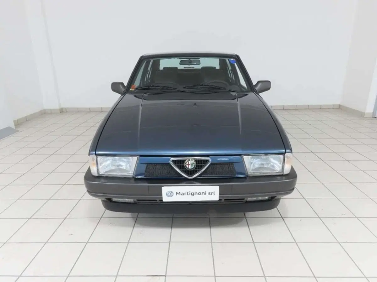 Alfa Romeo 75 usata a Varese (2)