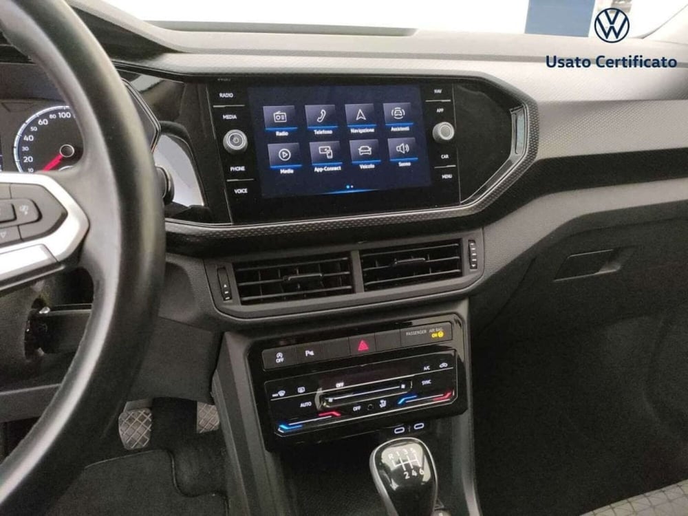 Volkswagen T-Cross usata a Varese (12)