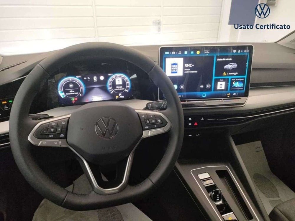 Volkswagen Golf Variant nuova a Varese (13)