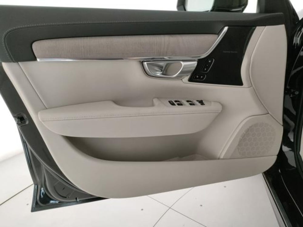 Volvo V90 nuova a Modena (11)