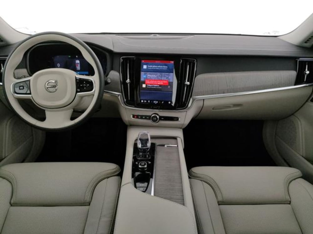 Volvo V90 nuova a Modena (17)