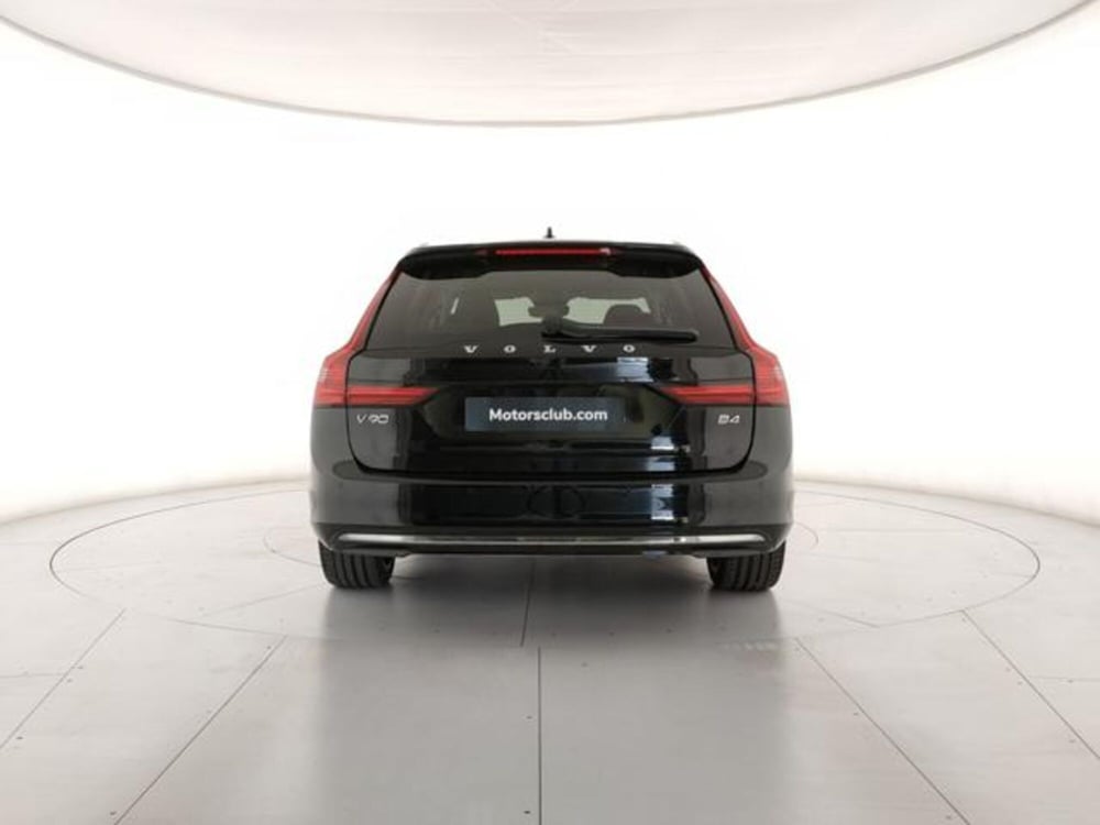 Volvo V90 nuova a Modena (4)