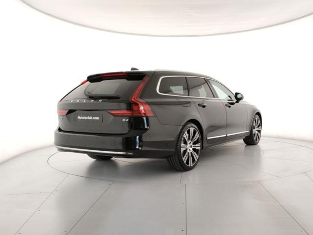 Volvo V90 nuova a Modena (5)