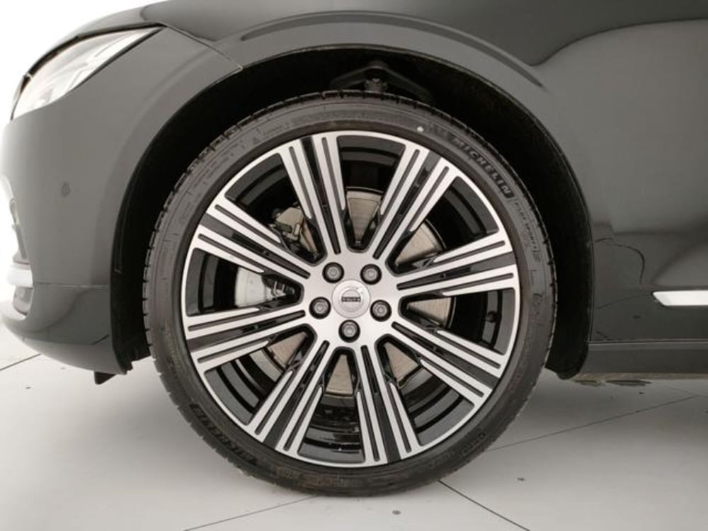 Volvo V90 nuova a Modena (8)