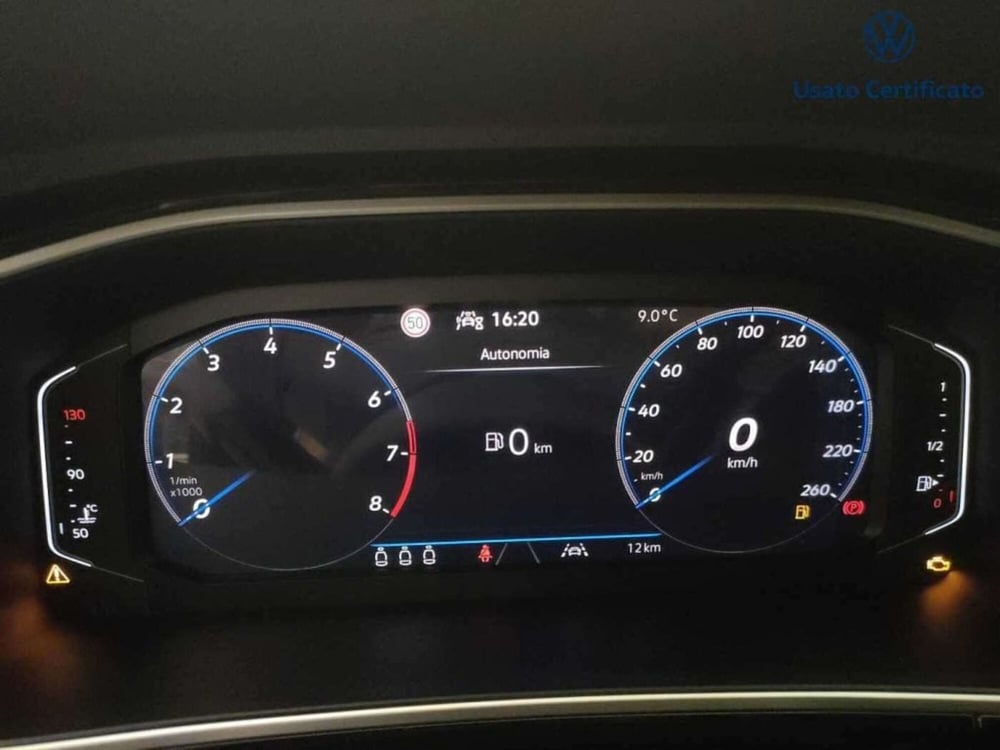 Volkswagen T-Roc nuova a Varese (14)