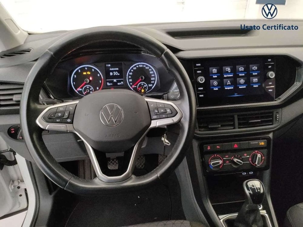 Volkswagen T-Cross usata a Varese (12)