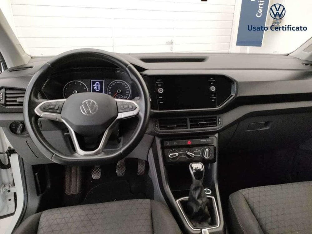 Volkswagen T-Cross usata a Varese (15)