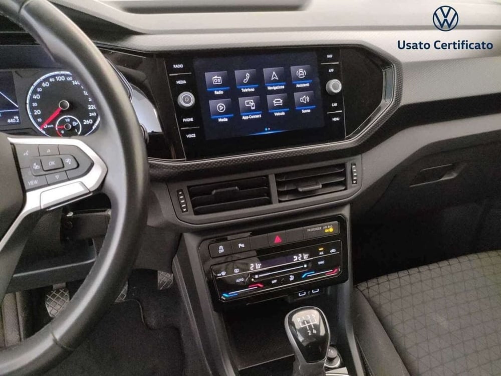 Volkswagen T-Cross usata a Varese (13)