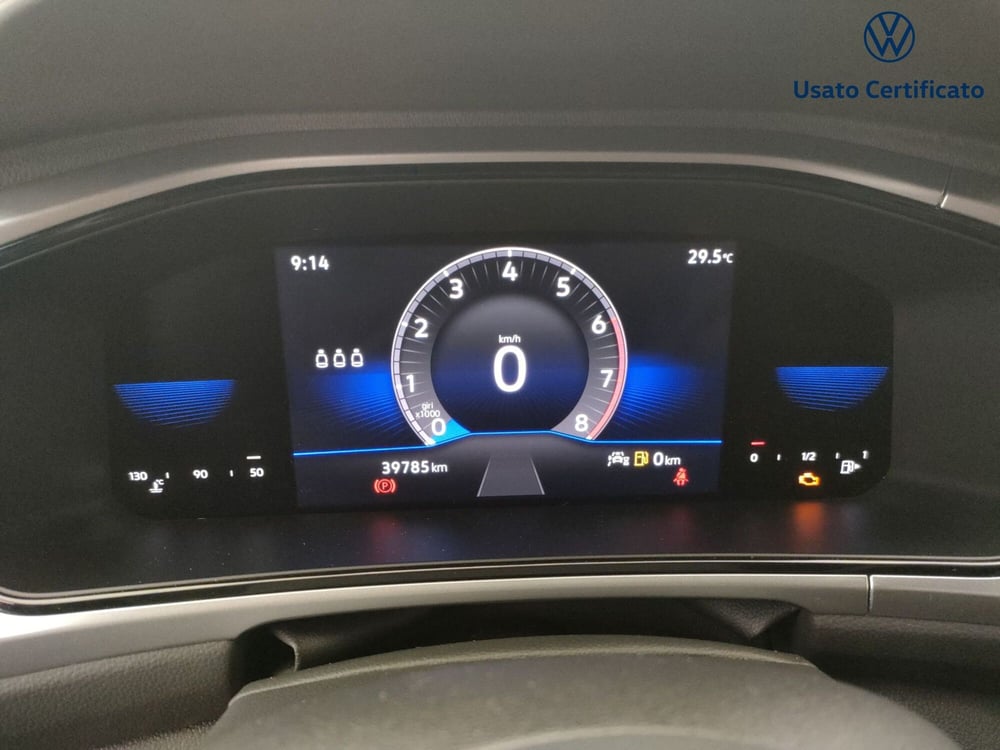 Volkswagen T-Roc usata a Varese (13)