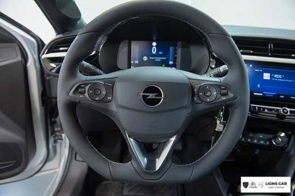 Opel Corsa nuova a Lodi (13)