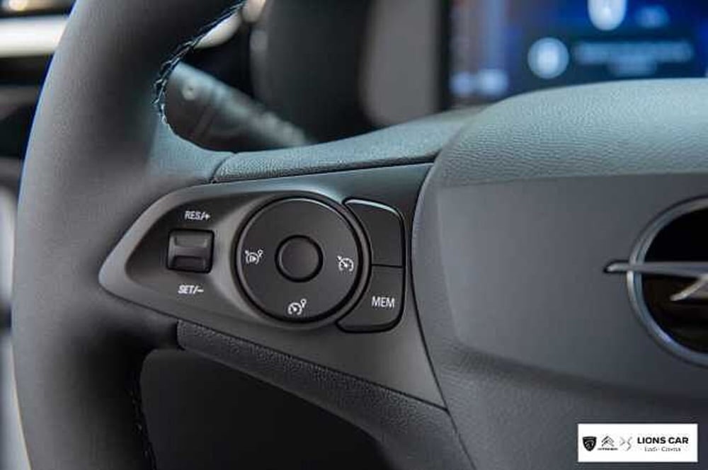 Opel Corsa nuova a Lodi (14)