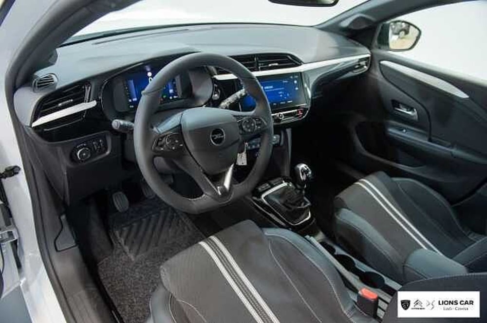 Opel Corsa nuova a Lodi (11)