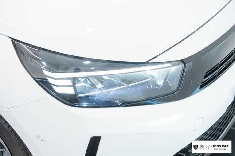 Opel Corsa nuova a Lodi (8)