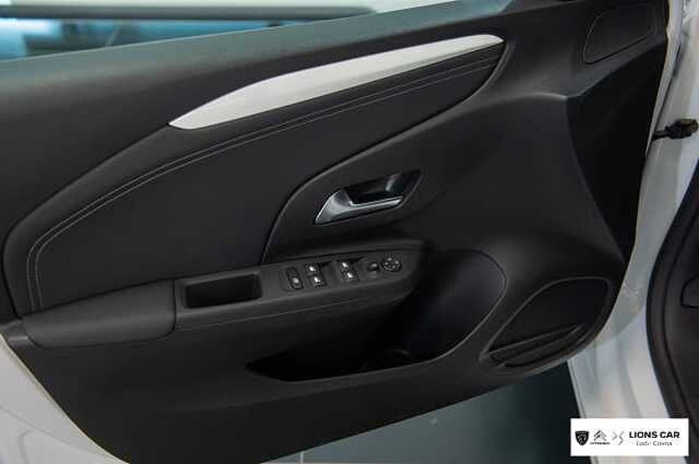Opel Corsa nuova a Lodi (9)