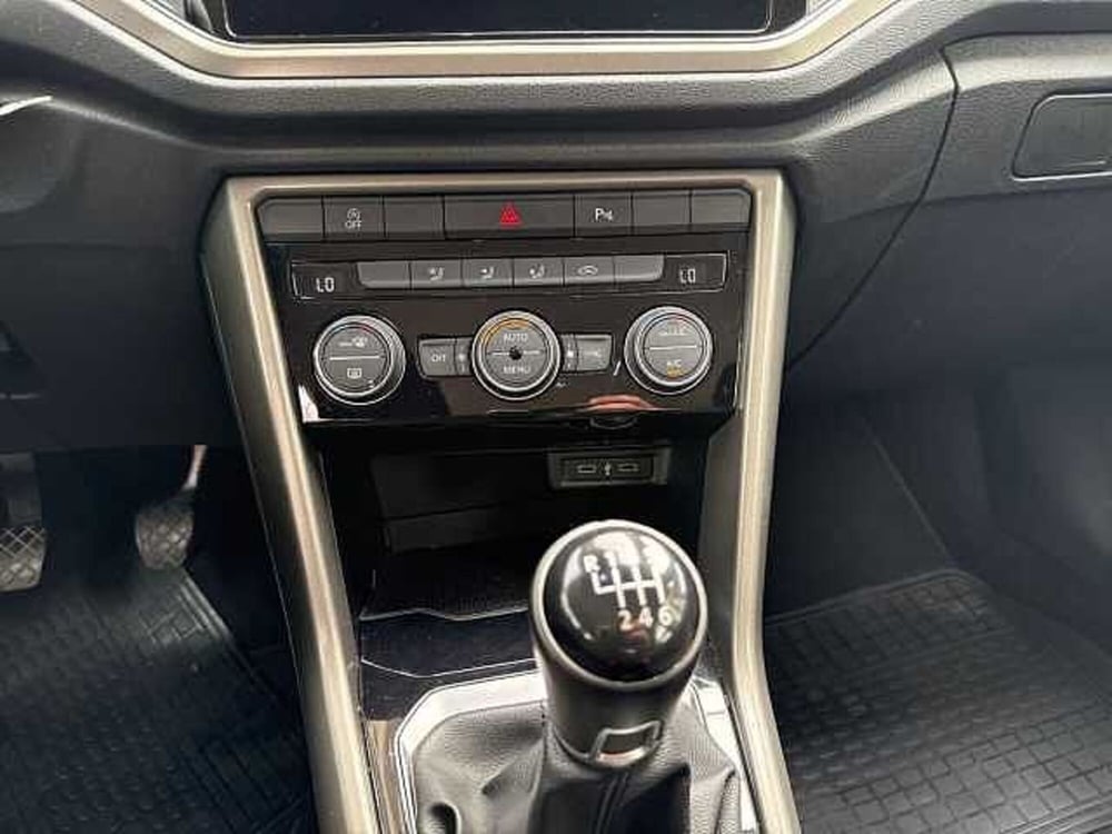 Volkswagen T-Roc usata a Napoli (19)