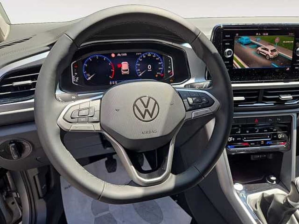 Volkswagen T-Roc nuova a Lecco (11)