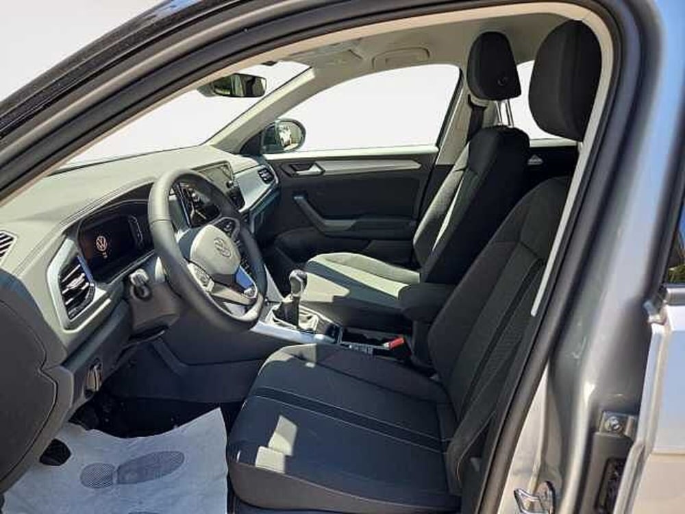 Volkswagen T-Roc nuova a Lecco (12)
