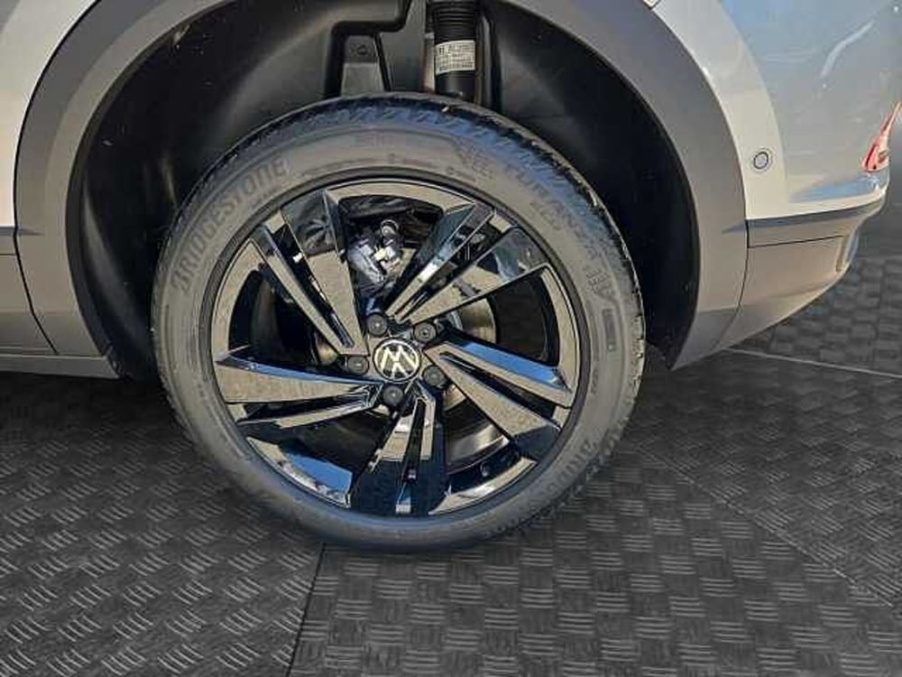 Volkswagen T-Roc nuova a Lecco (14)