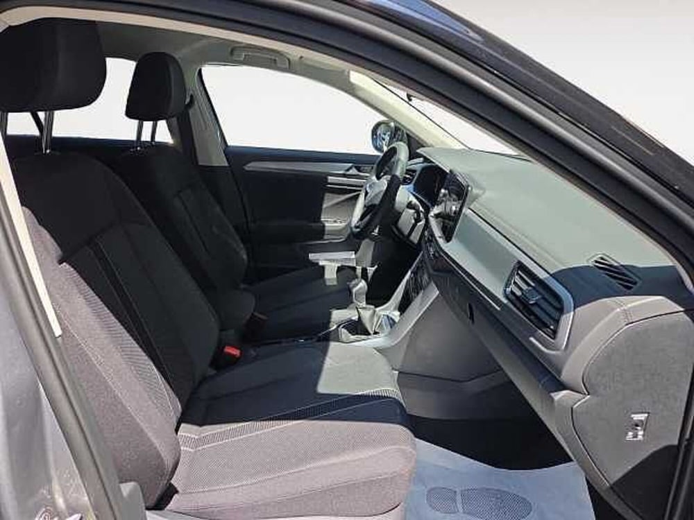 Volkswagen T-Roc nuova a Lecco (15)