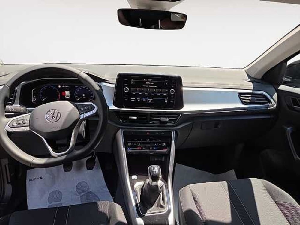 Volkswagen T-Roc nuova a Lecco (9)
