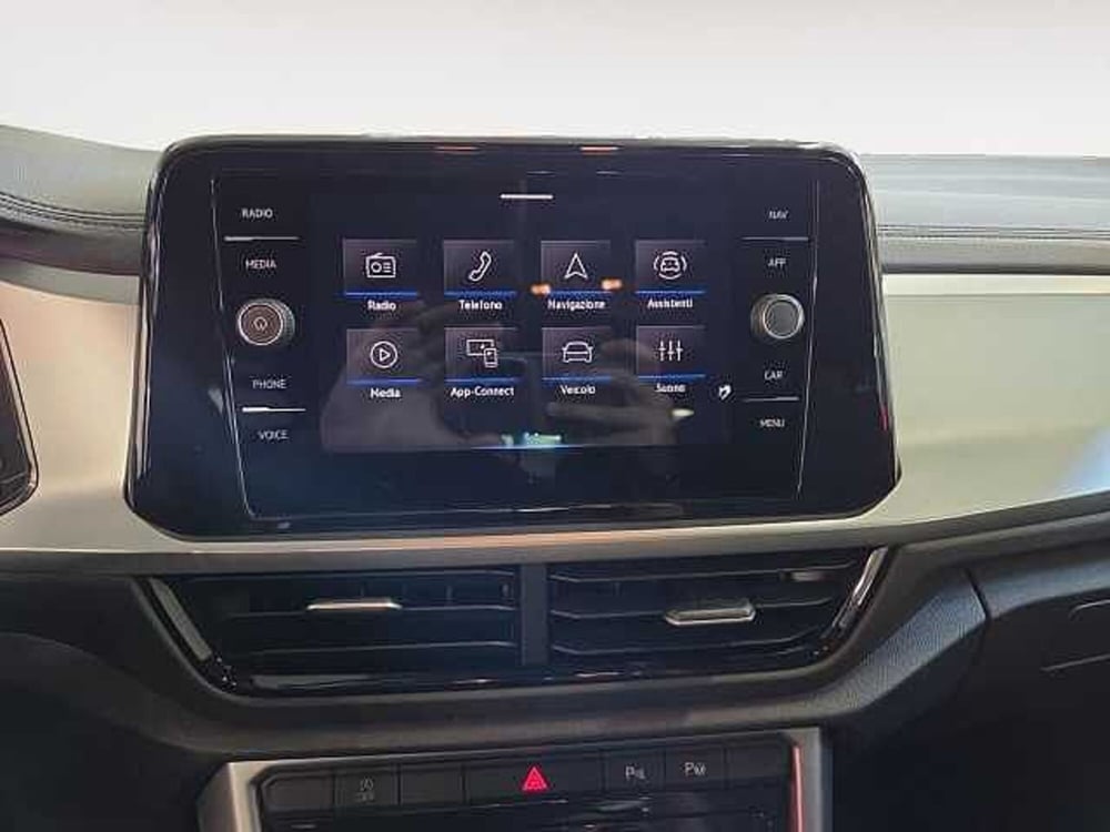 Volkswagen T-Roc nuova a Lecco (10)