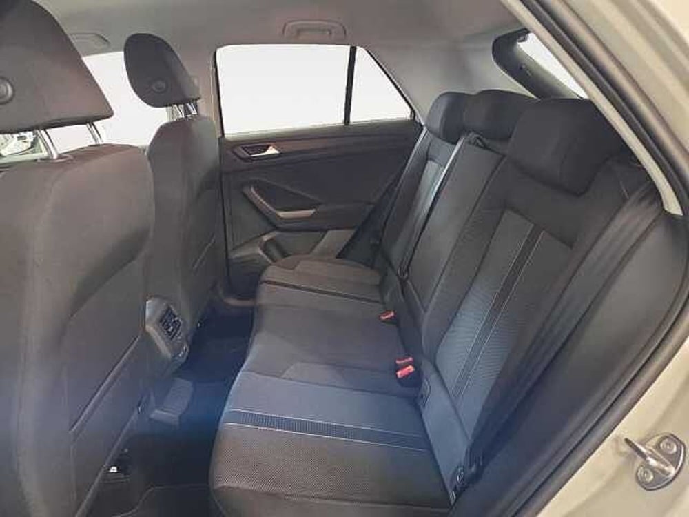Volkswagen T-Roc nuova a Lecco (13)