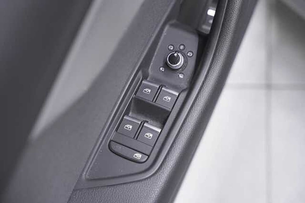 Audi A4 Avant usata a Como (17)