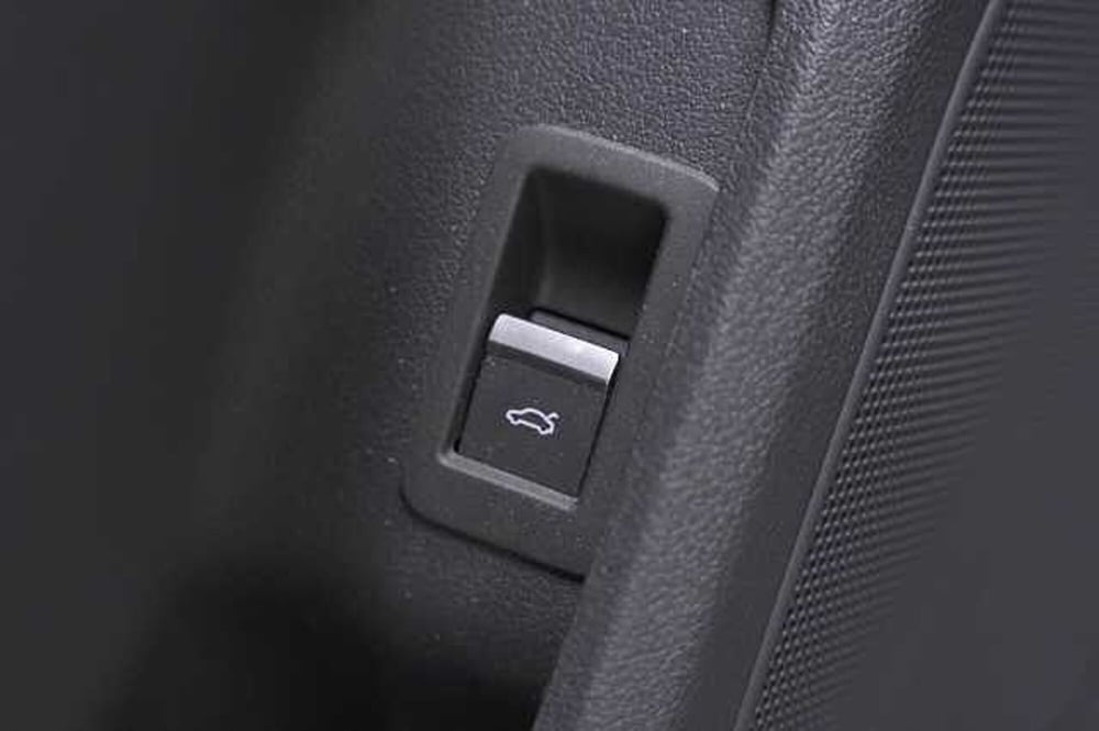 Audi A4 Avant usata a Como (18)