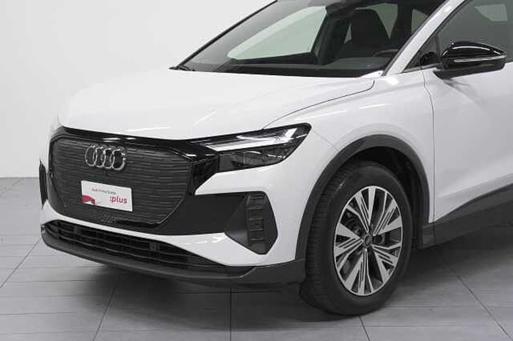 Audi Q4 Sportback usata a Como (14)