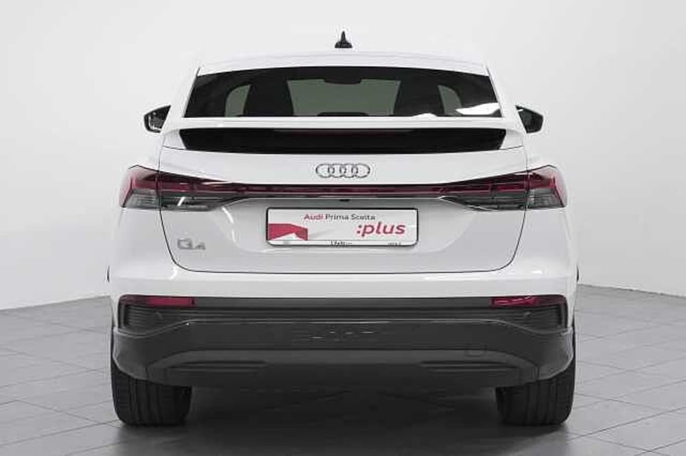 Audi Q4 Sportback usata a Como (4)