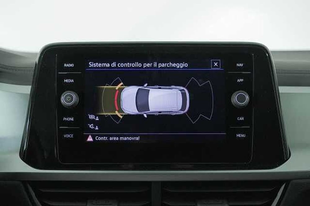 Volkswagen T-Roc usata a Como (15)