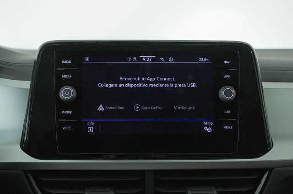 Volkswagen T-Roc usata a Como (17)