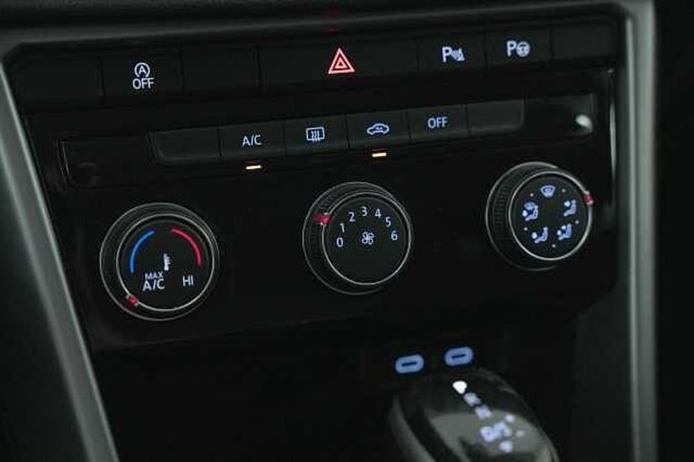 Volkswagen T-Roc usata a Como (18)