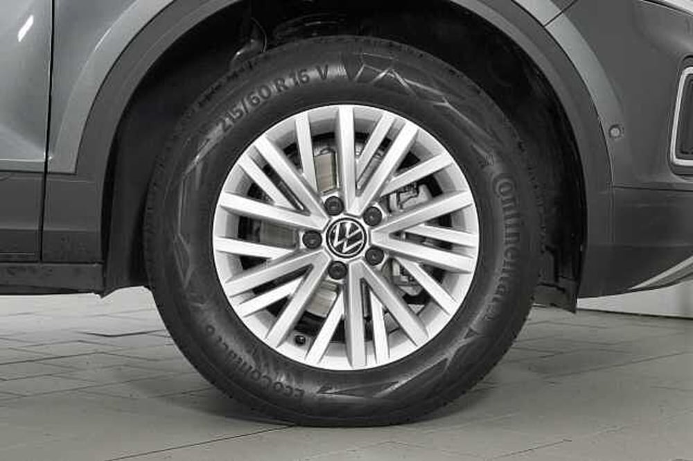 Volkswagen T-Roc usata a Como (9)