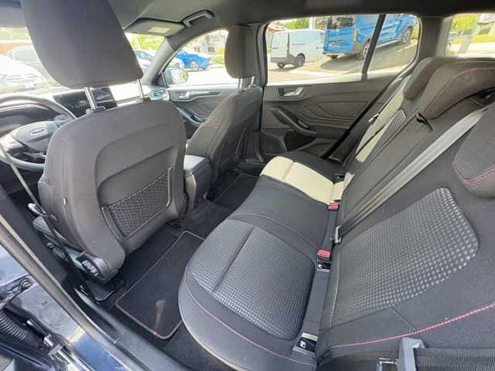 Ford Focus Station Wagon usata a Torino (11)