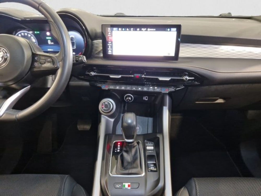 Alfa Romeo Tonale usata a Livorno (14)